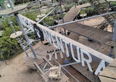 Inspección parque de aventura con estructura de acero en Girona